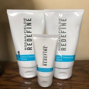 Rodan + Fields Redefine Daily Cleansing Mask